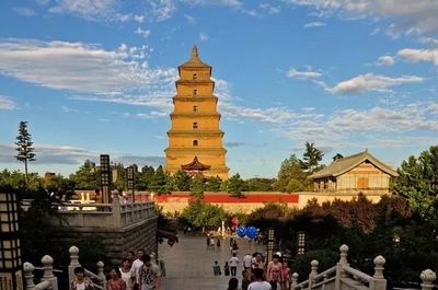 西安曲江文化旅游股份旗下大雁塔、樓觀道和海洋館聯(lián)合招聘公告